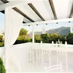 White Diamond With Private Pool For Group Up To 12