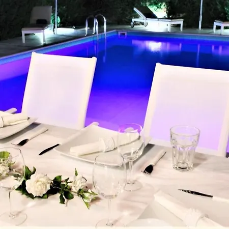 Villa White Diamond Kamena Vourla