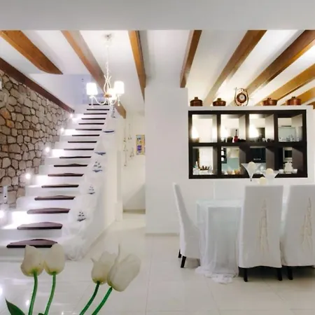 White Diamond Villa *