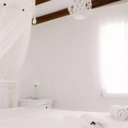 Villa White Diamond *