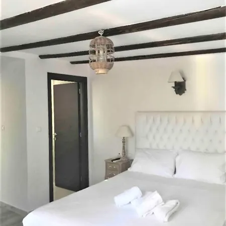 White Diamond With Private Pool For Group Up To 12 *