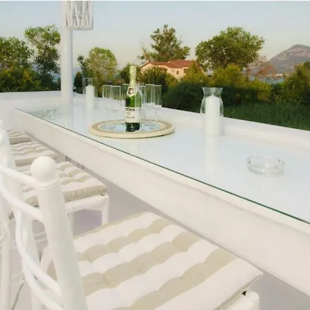 White Diamond With Private Pool For Group Up To 12 * Kamena Vourla
