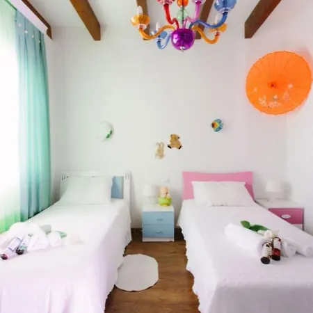 White Diamond With Private Pool For Group Up To 12 * Kamena Vourla