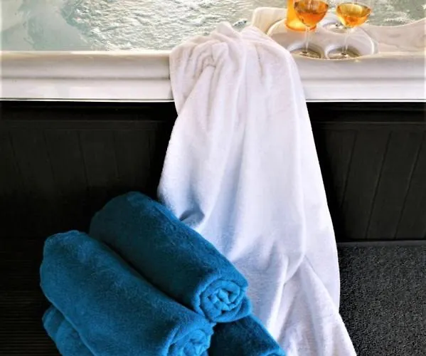 White Diamond Villa *